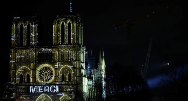 Me një ceremoni mbresëlënëse, hapet katedralja ikonike Notre Dame!