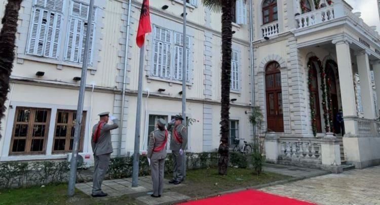 112 vjet pavarësi, flamujt kuqezi valëviten kudo, festime në të gjithë Shqipërinë